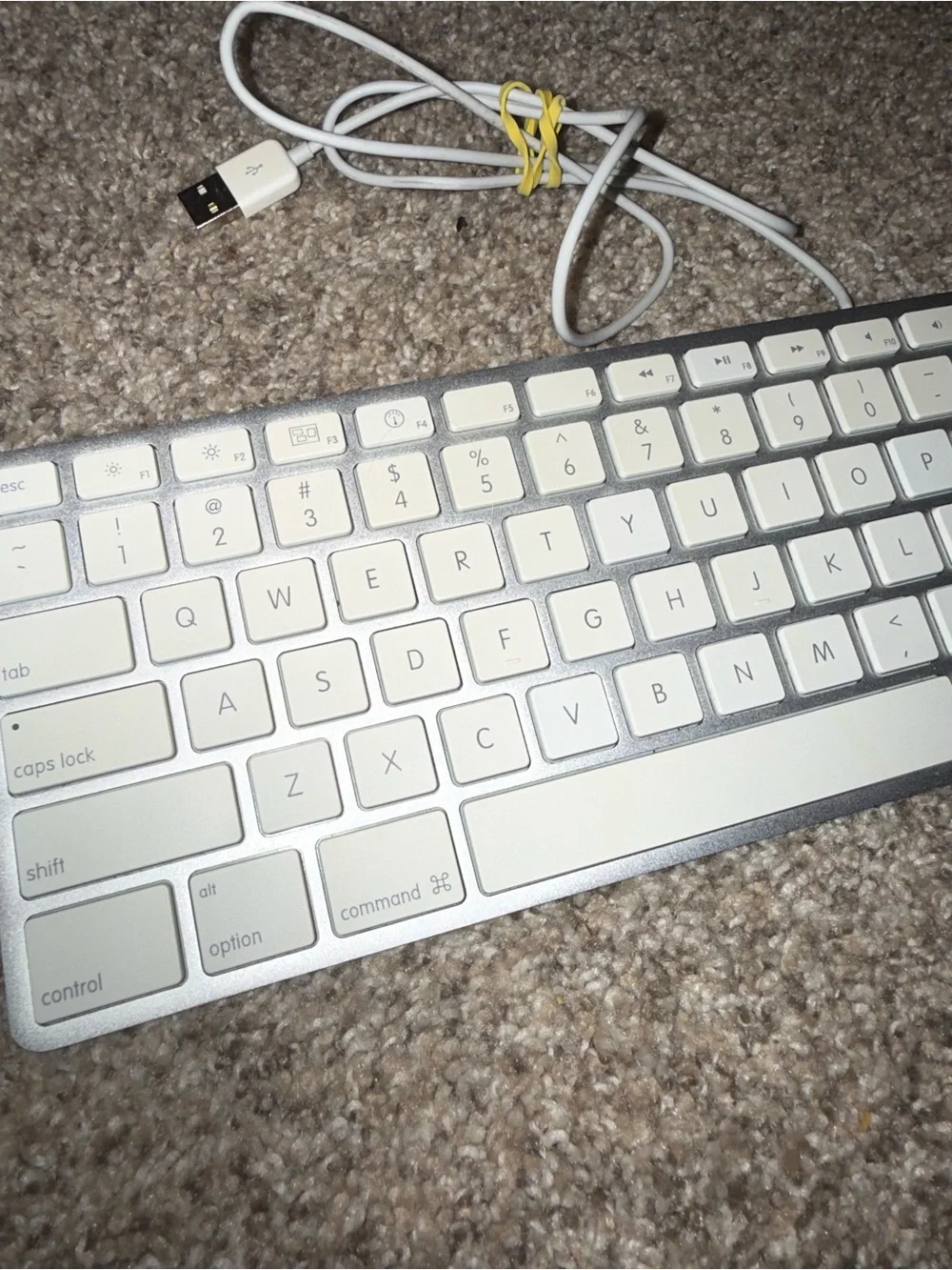 Apple White and Silver Wired USB Keyboard with Numeric Keypad